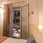 F & B Collection - 2 Bedroom Flat Apartment