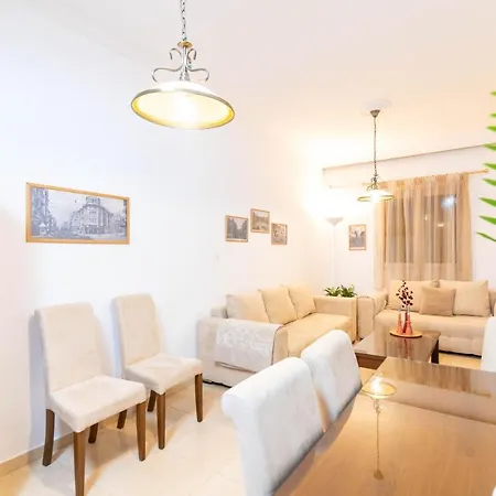 F & B Collection - 2 Bedroom Flat * Saloniki