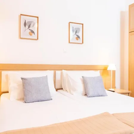 F & B Collection - 2 Bedroom Flat Apartament