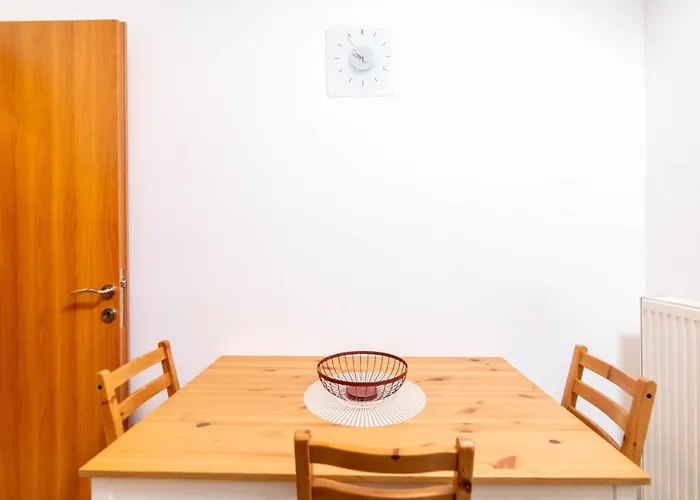 F & B Collection - 2 Bedroom Flat * Thessaloniki